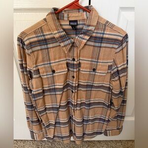Patagonia Women’s Tan and Blue Organic Plaid Flannel Shirt